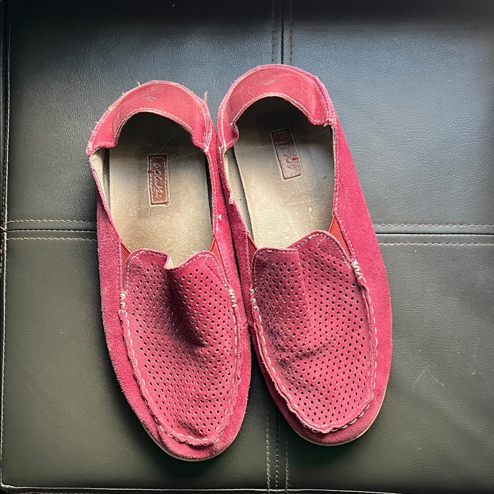 OluKai Women's Perforated Loafers Slides Flats in Dusty Rose Pink Size 9